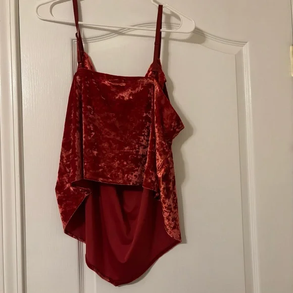 Torrid 4k velvet red cowl cami - Picture 5 of 5